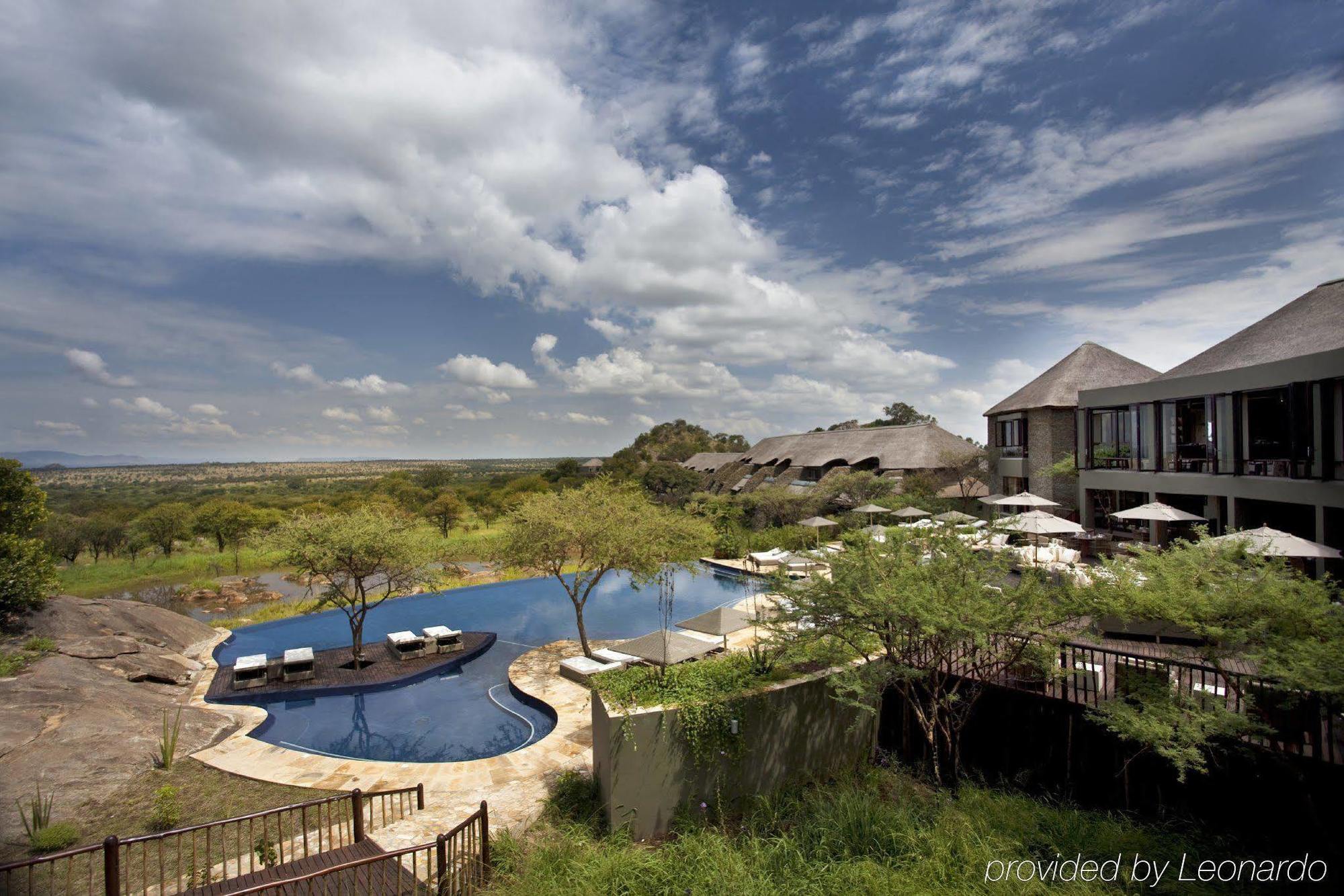 ОТЕЛЬ FOUR SEASONS SAFARI LODGE SERENGETI BANAGI 5* (Танзания) - от 105786  RUB | NOCHI